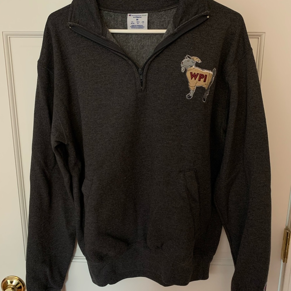 WPI quarter zip